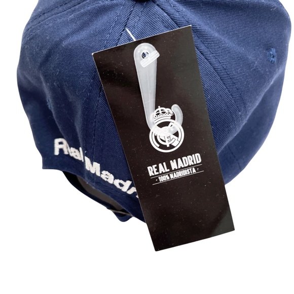 Real Madrid Football Club Crest Cap - Picture 11 of 14